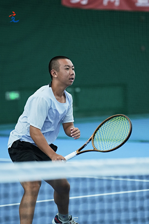 这位网球小将很city_照片1.png