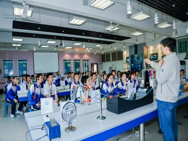 高一内地班研学2025年第二三上传_20250429_091323_126.jpg