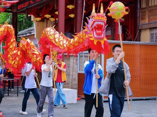 高一内地班研学2025年第二三上传_20250429_091323_081.jpg