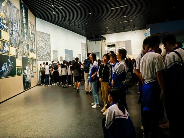 高一内地班研学2025年第二三上传_20250429_091323_143.jpg