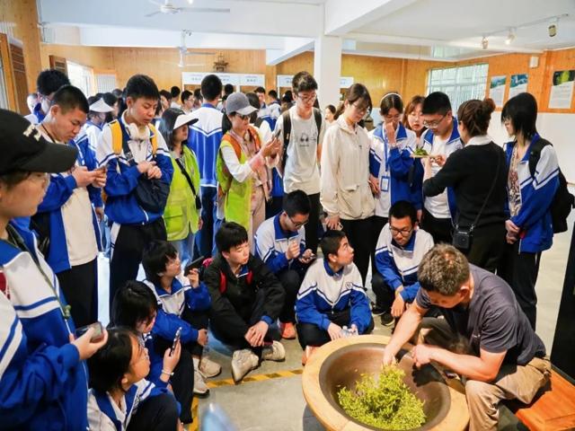 高一内地班研学2025年第二三上传_20250429_091323_188.jpg