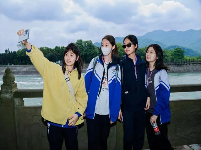 高一内地班研学2025年第二三上传_20250429_091323_097.jpg