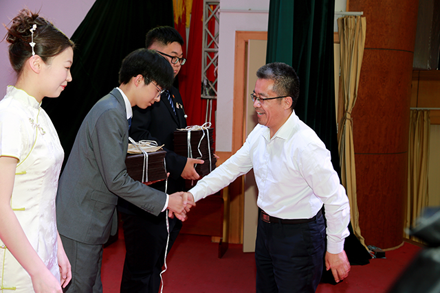 毕业典礼照片_48.png