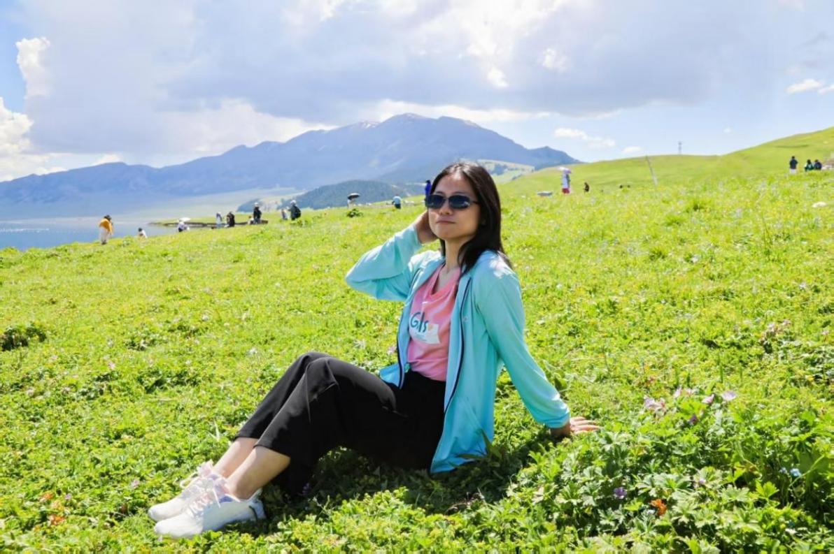 bb87b147bc914d3d6f3cbcff4f022124