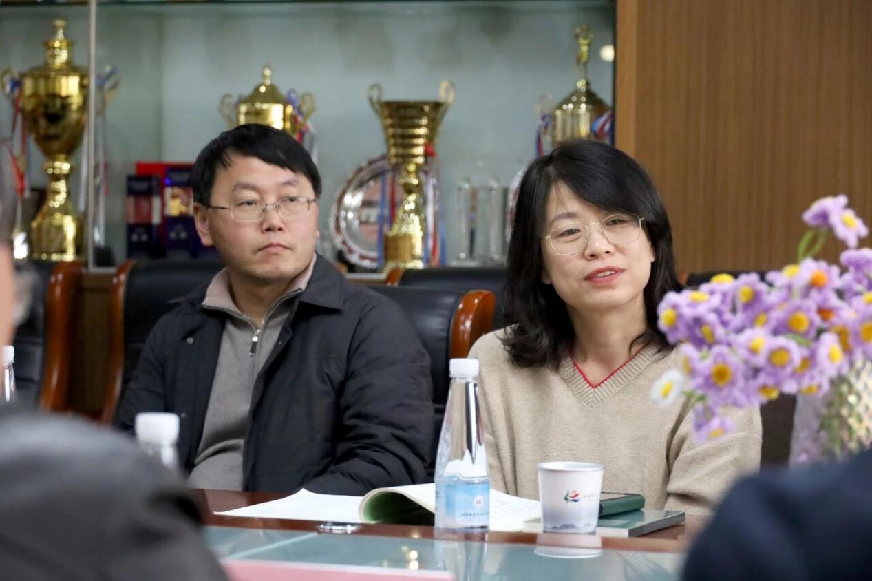 0998079fcf2665b1dab1bc38af28ceae