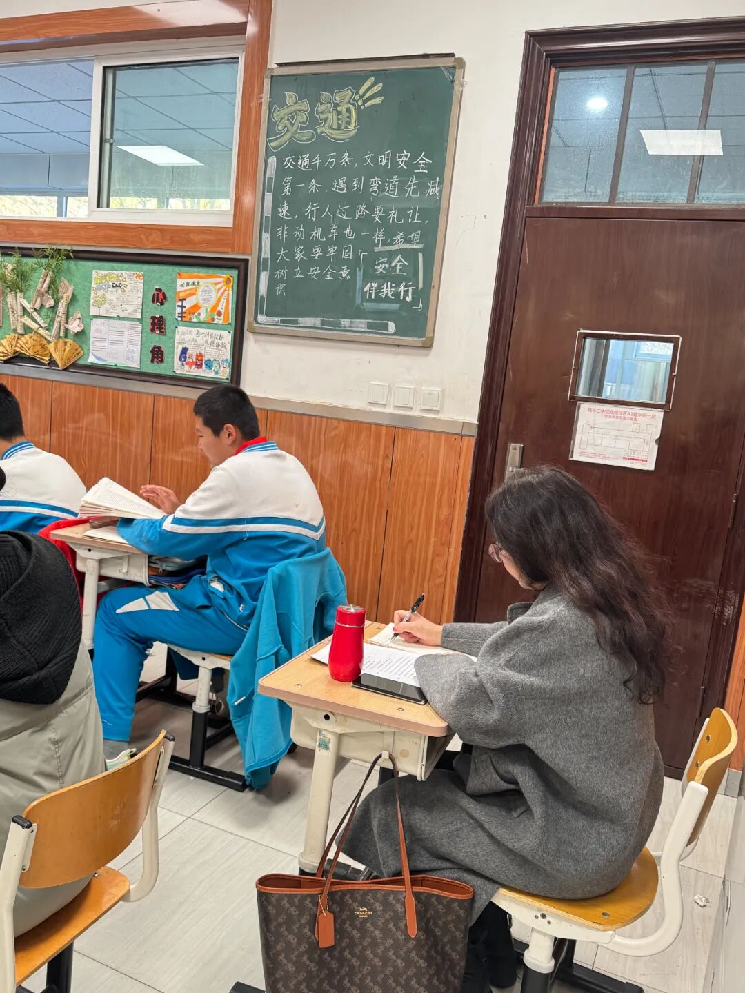 24fbbc3ccd34b749d1dd6e4399b0476a