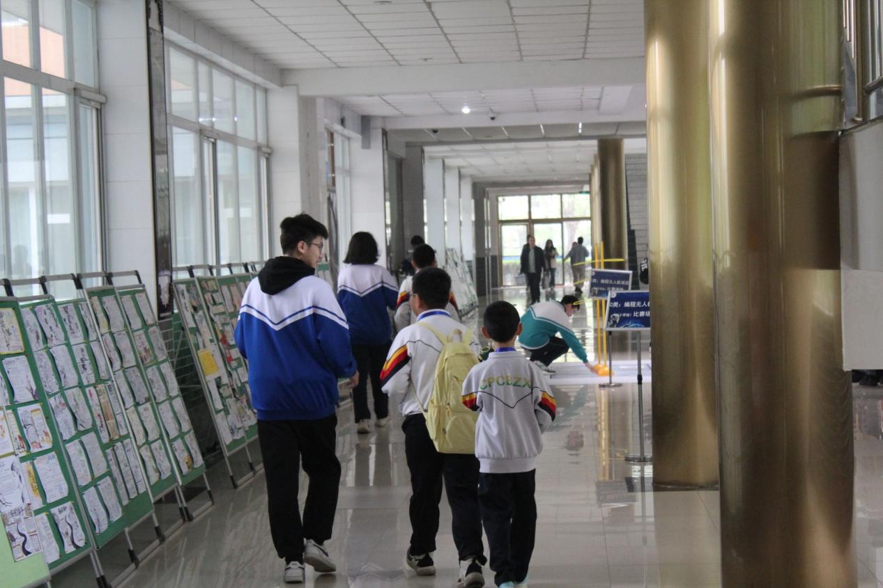 2886f14388fef67d2dbc013ee43afafb